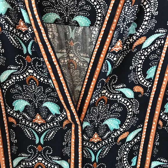 Unique LOFT bohemian top long-sleeve floral - Picture 6 of 6